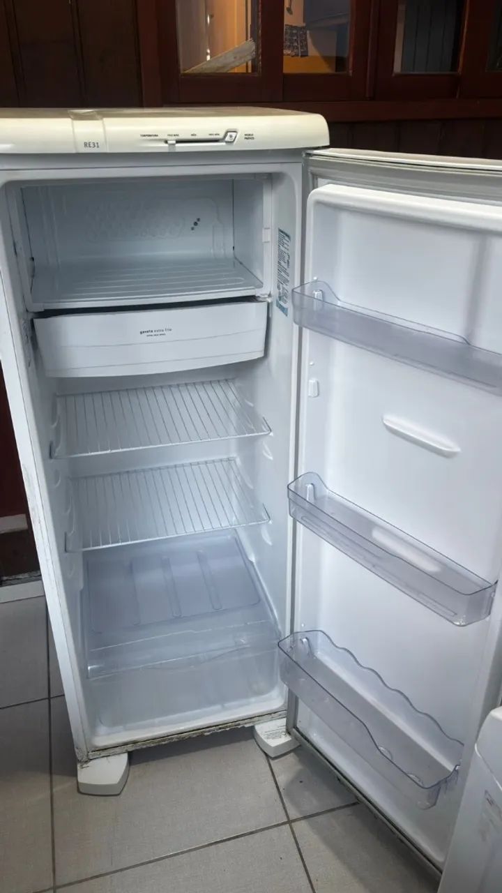 Geladeira electrolux - Foto 2