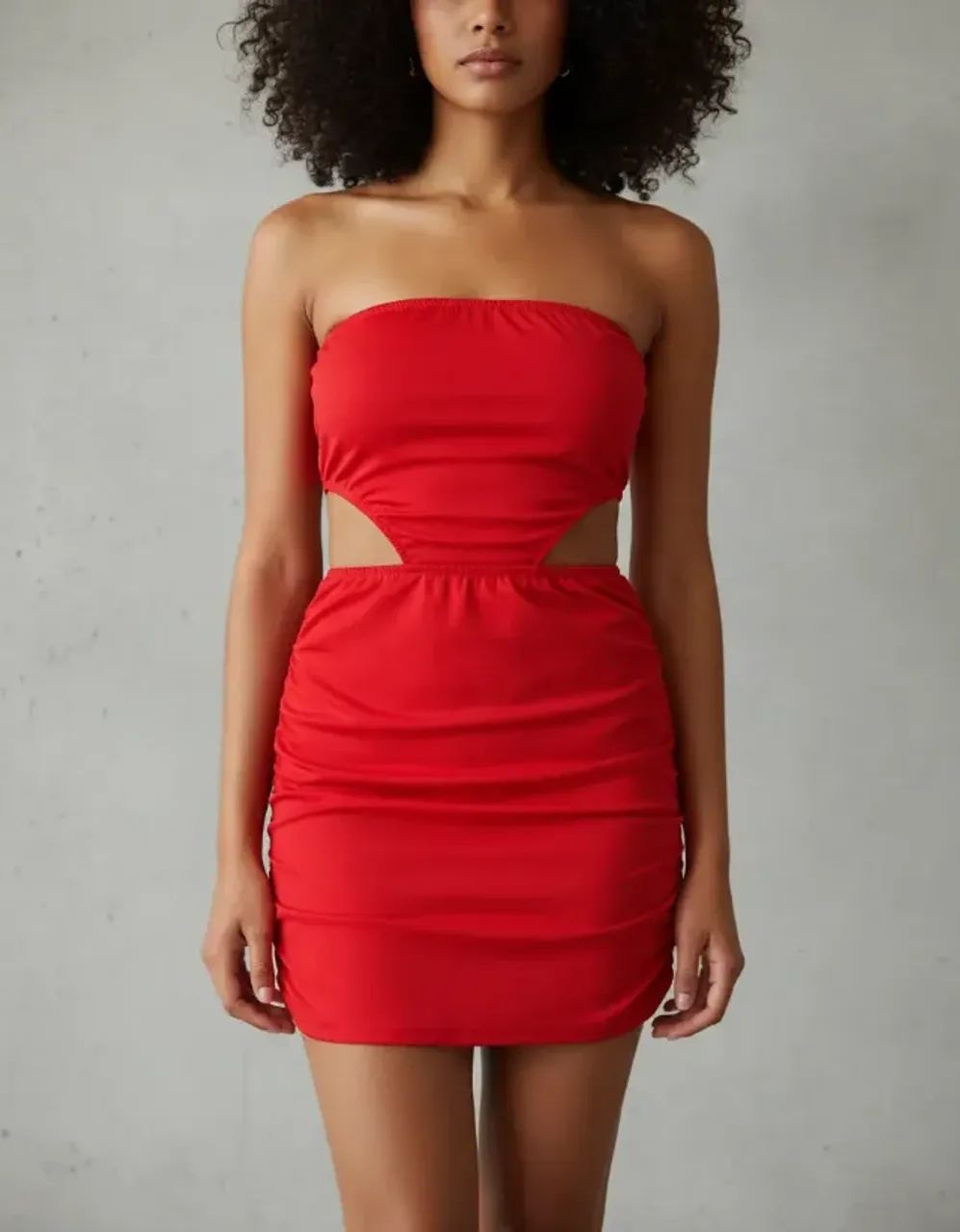 Conjunto body cavado com saia curta drapeada