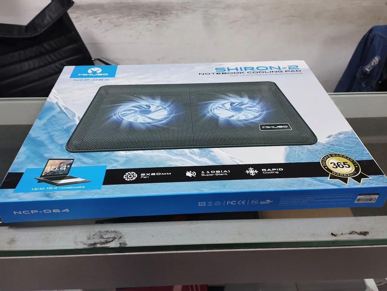 Suporte base para notebook 15.4p com 2 coolers LED<br> - Foto 3