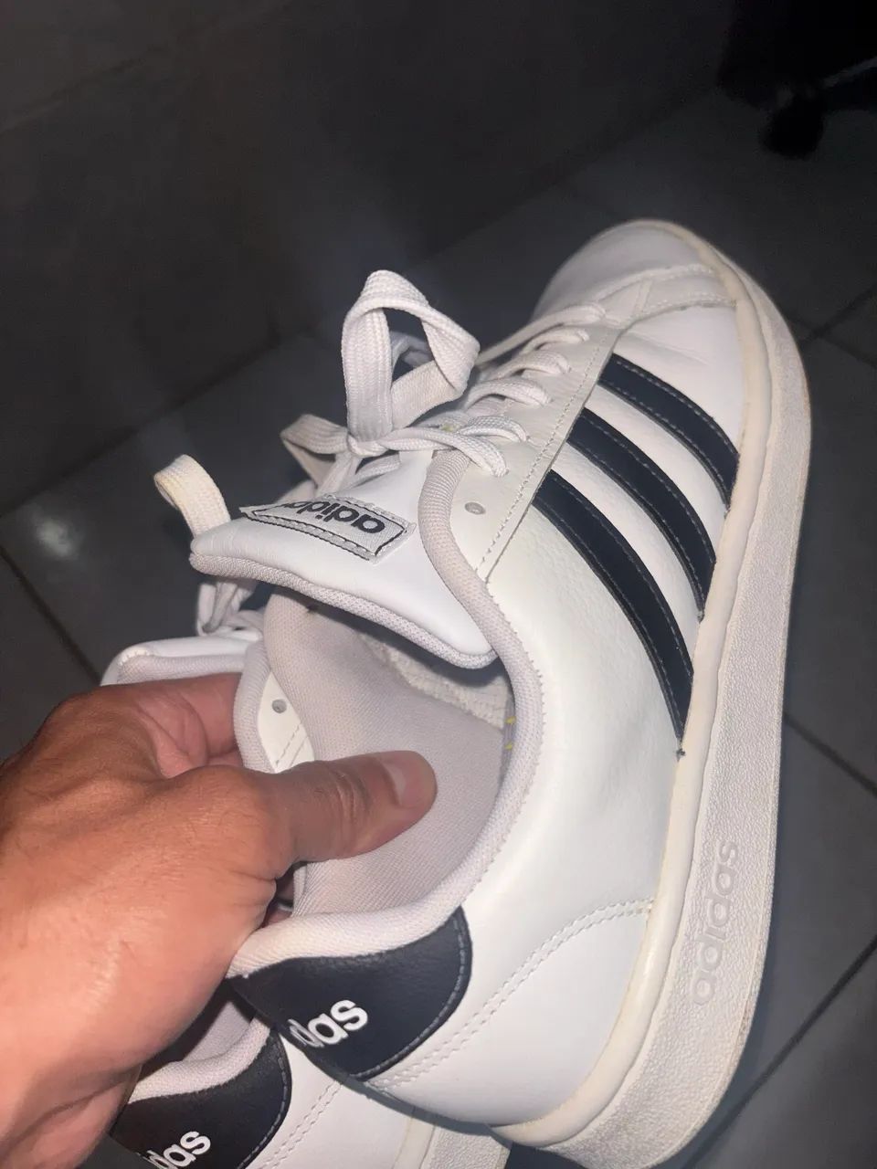 Tênis adidas 39