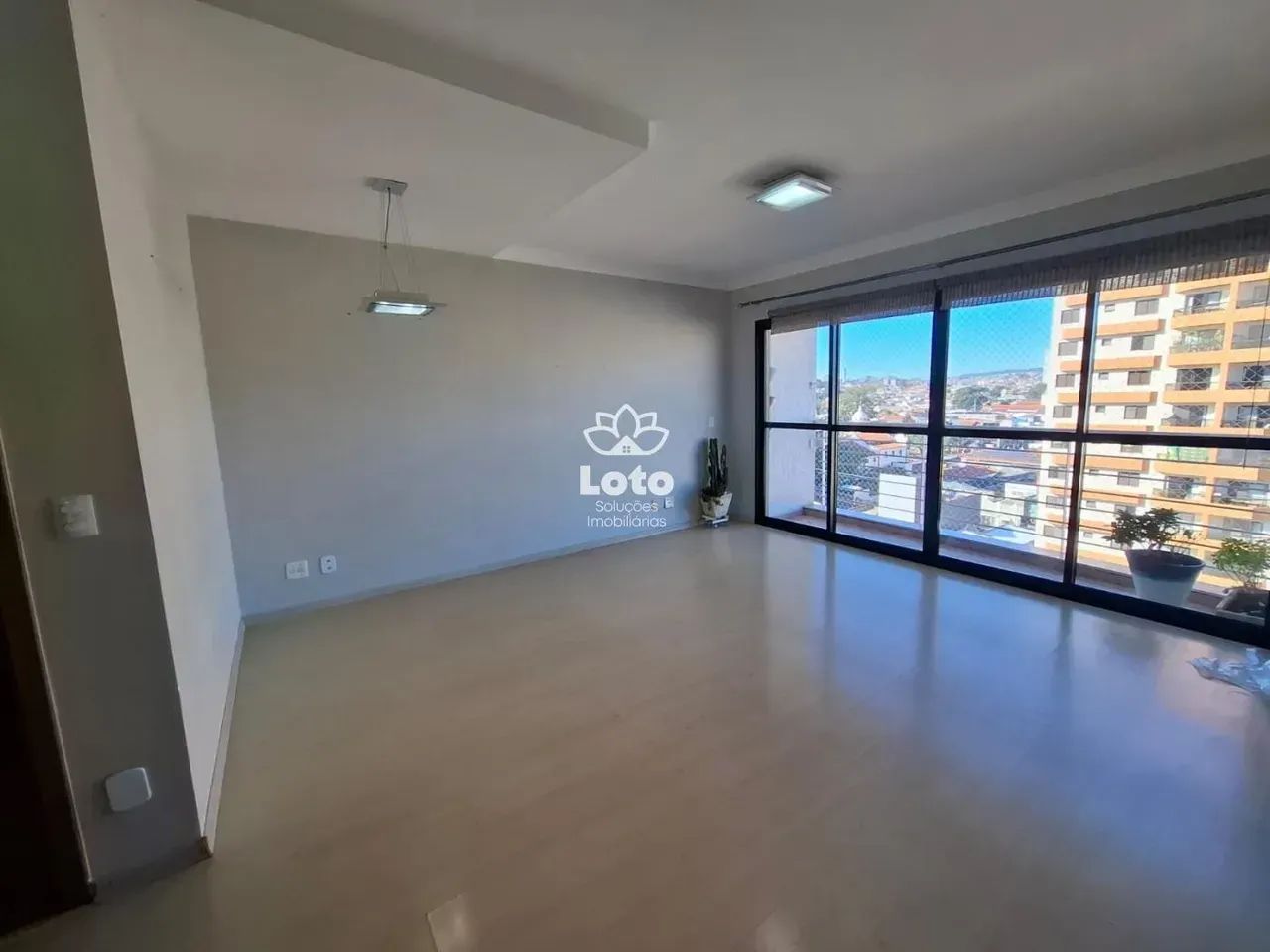 EXCELENTE APARTAMENTO PARA LOCAÇÃO NO CENTRO DE MOGI