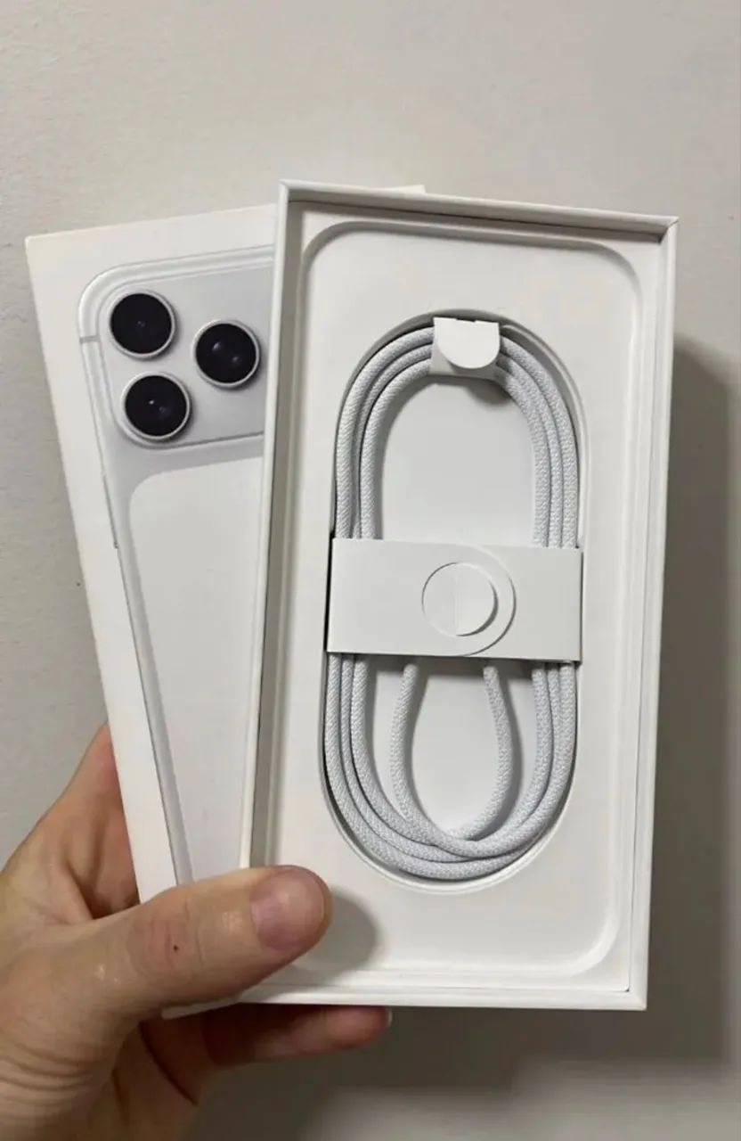 iPhone 17 pro max 