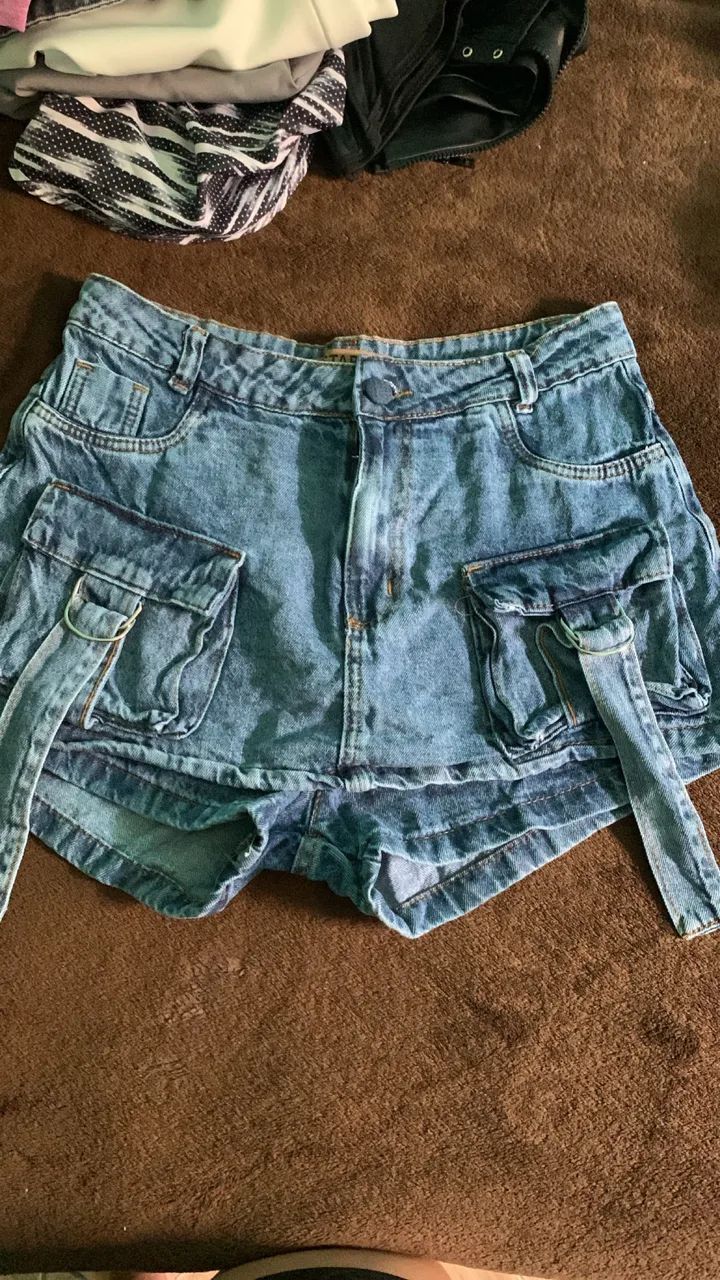 Short saia