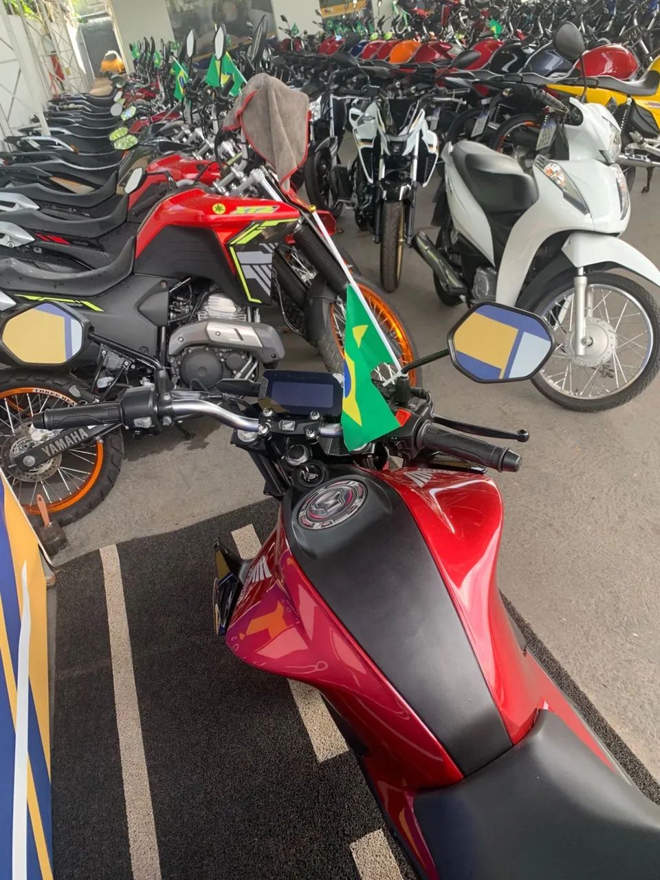 Honda CB 300 (@mrveiculos) - Foto 4