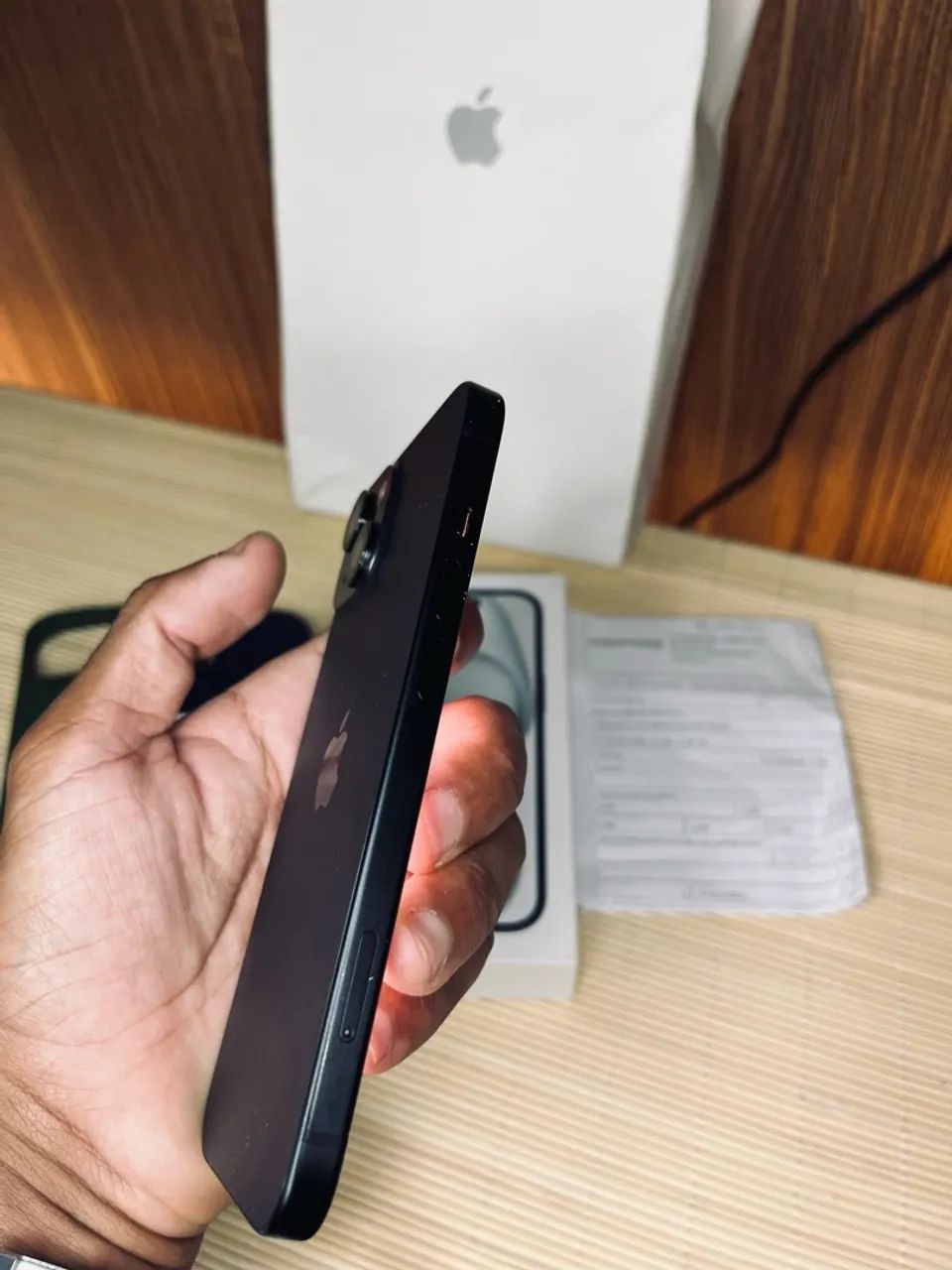 IPHONE 15 - 128GB - Black novíssimo  - Foto 4