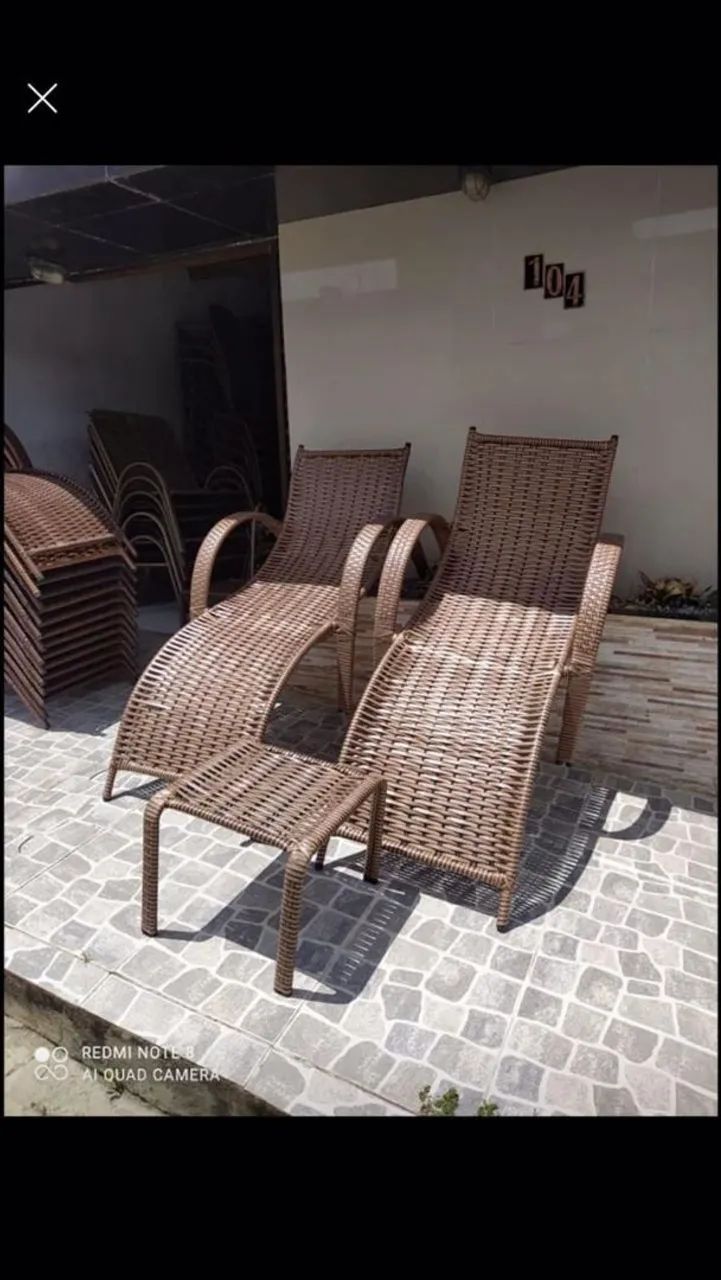 Cadeiras de piscina mais mesinha  - Foto 3