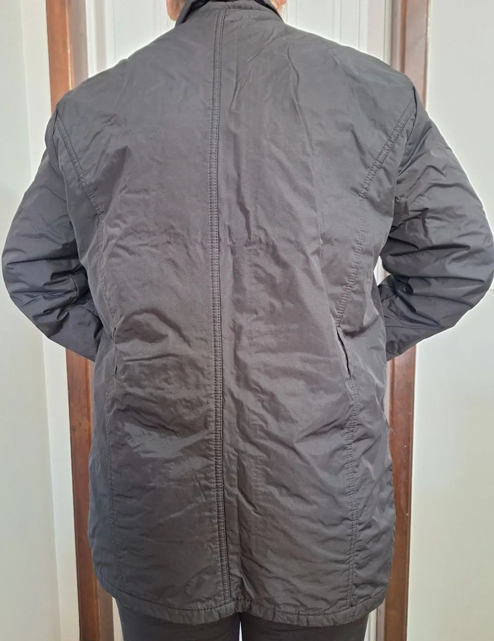 Jaqueta nylon preta. - Foto 2