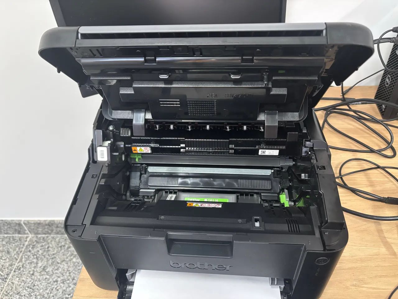 Impressora laser monocromática Brother HL-L1222