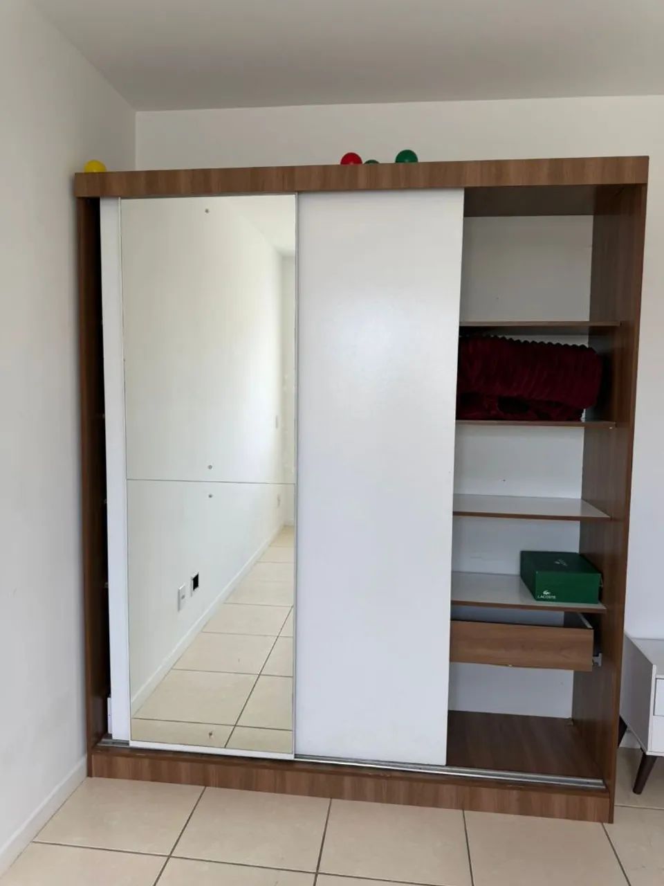 Roupeiro, entrega e montagem 