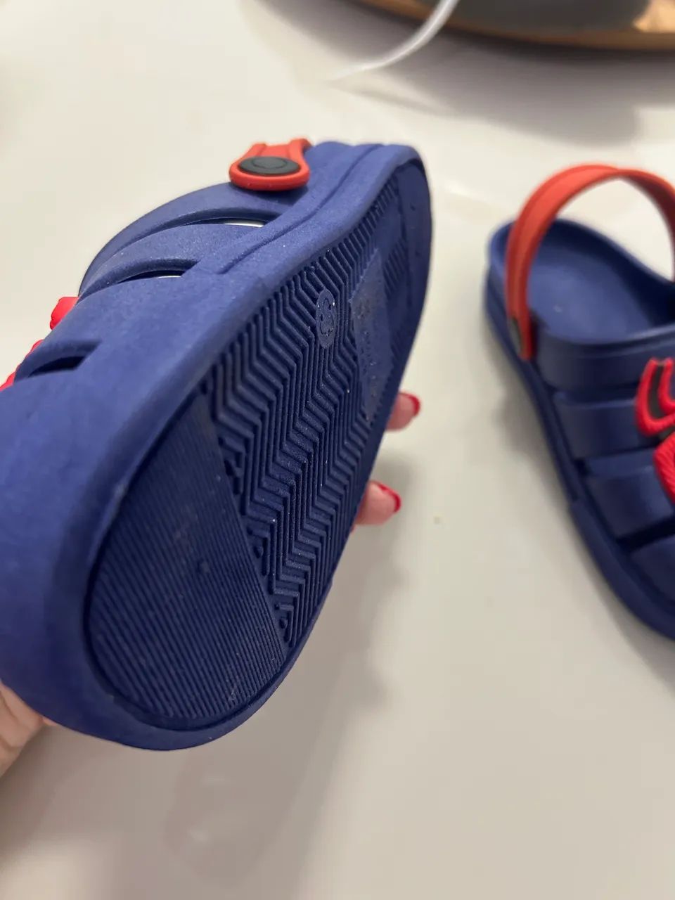sandália tipo crocs infantil homem e aranha  - Foto 2