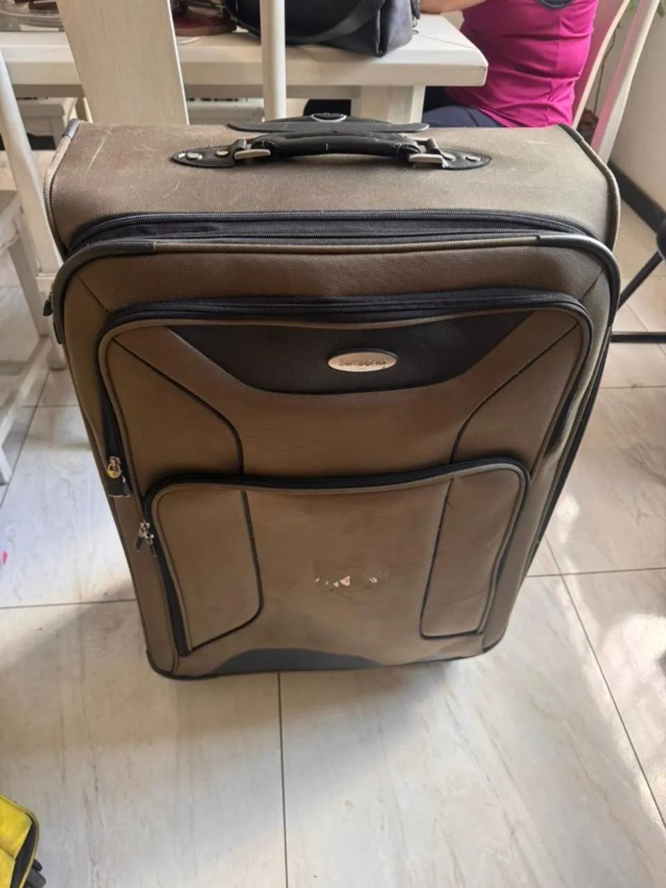Mala viagem Samsonite 32kg - muito nova