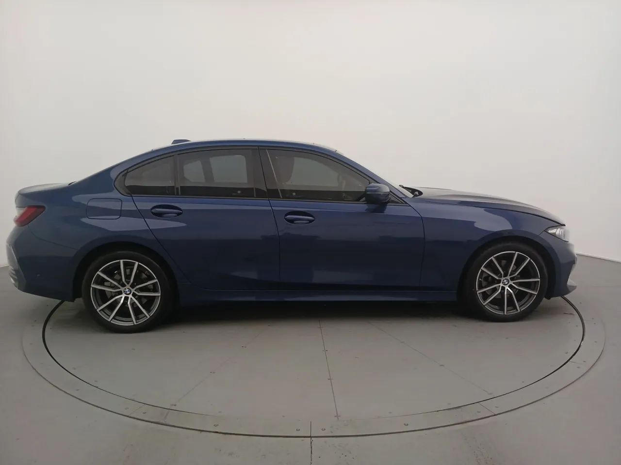 BMW Série 3 320i, foto 6 de 18