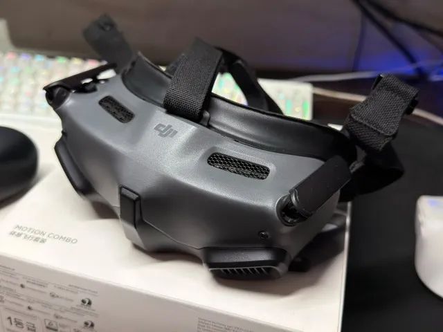 DJI GOGGLES INTEGRA + Controle Remoto DJI FPV 2  - Foto 4