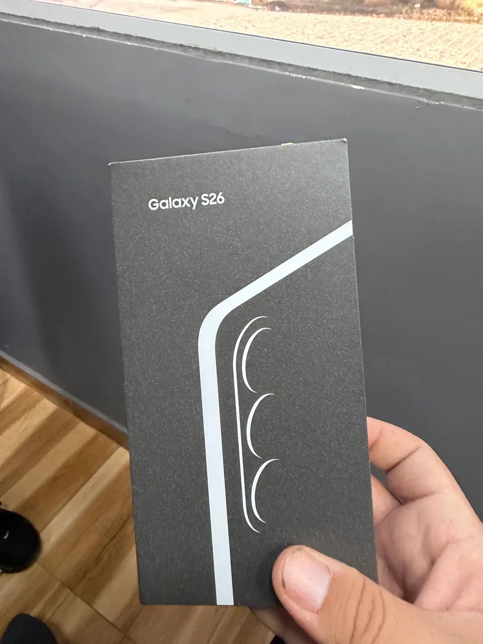  Galaxy s26? Lacrado na caixa?