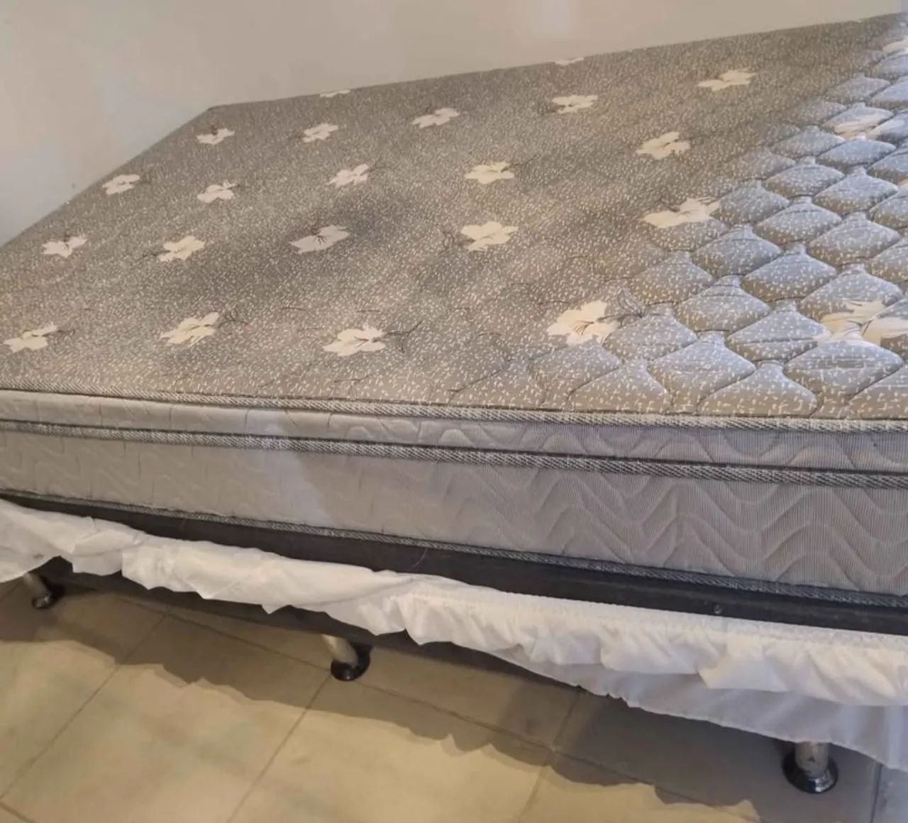 Cama casal box 