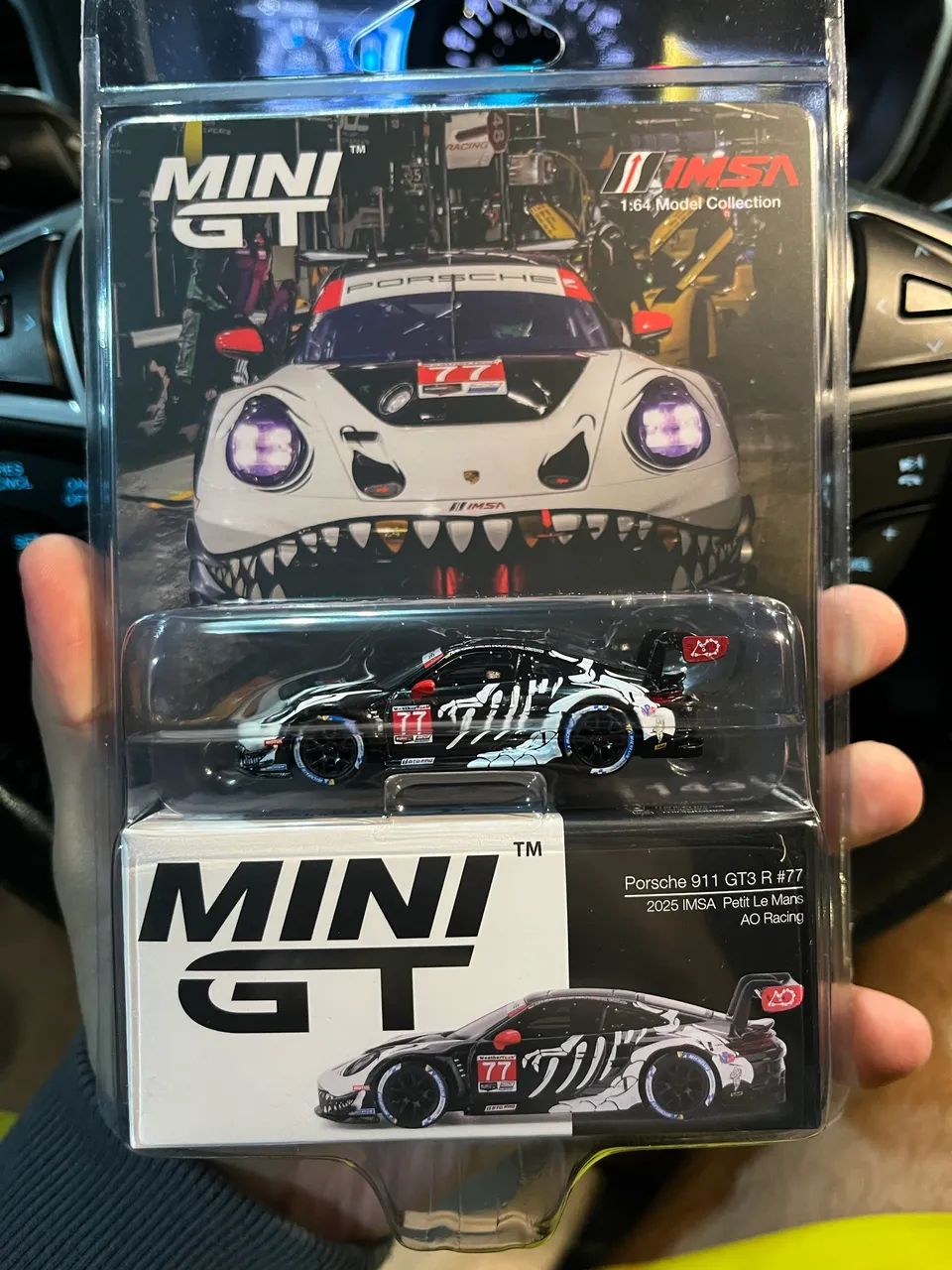 Mini GT #1143 Porsche 911 GT3 R Skeleton 
