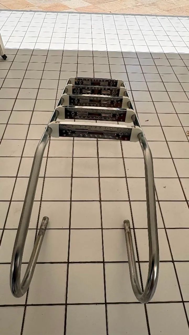 ESCADA PARA PISCINA  - Foto 2