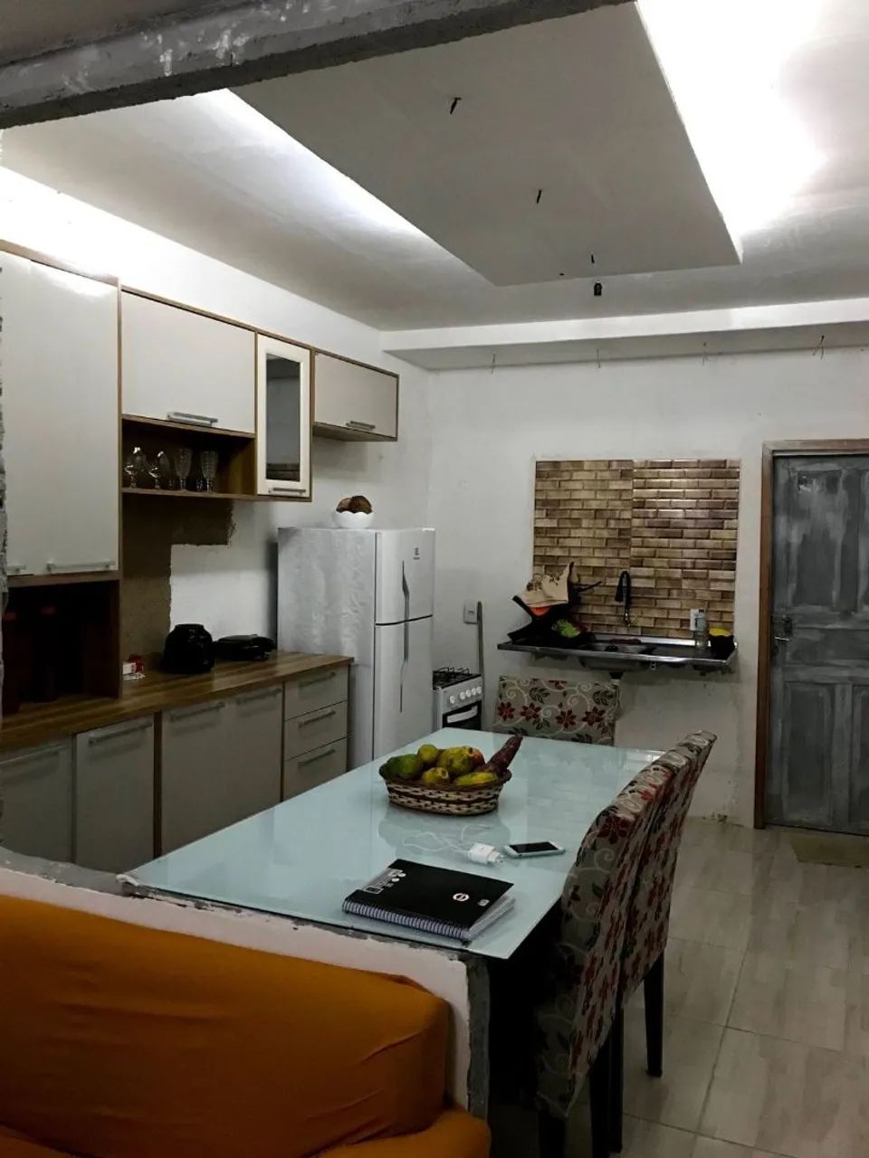 Excelente casa aceito carro como parte do pagamento - Foto 4