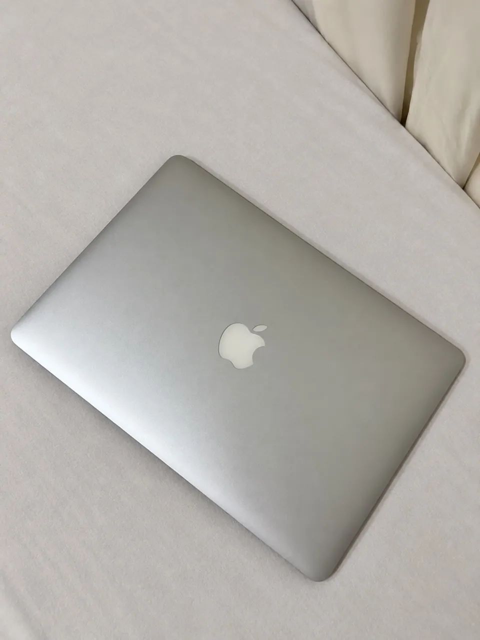 MacBook Air 13 polegadas Early 2014 i5 4GB RAM SSD 128GB Muito Conservado
