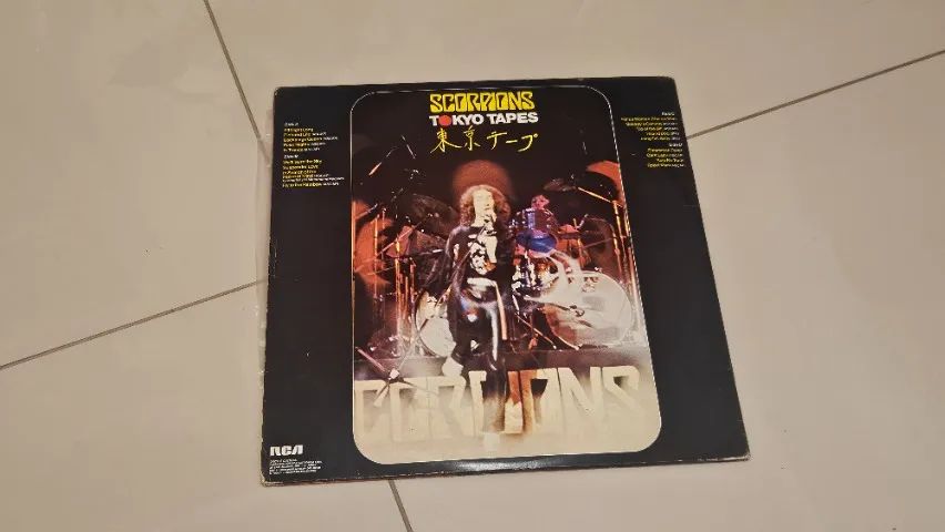 Disco Vinil Lp Duplo Scorpions Tokyo Tapes Live Perfeito Rock - Foto 2