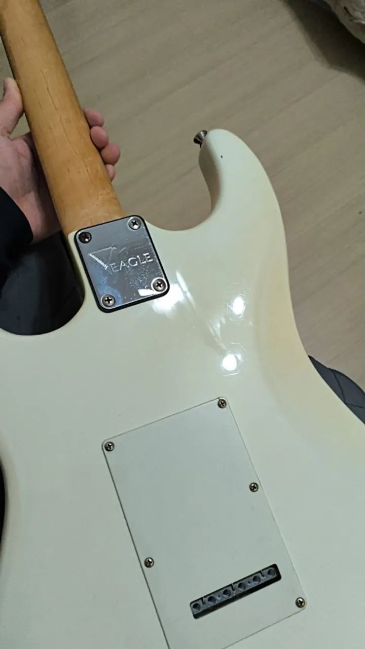Guitarra Eagle STS 001 Wt - Foto 3