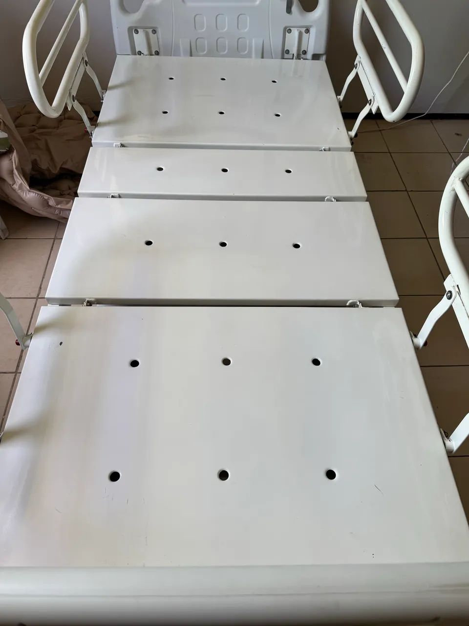 Cama HOSPITALAR eletrica