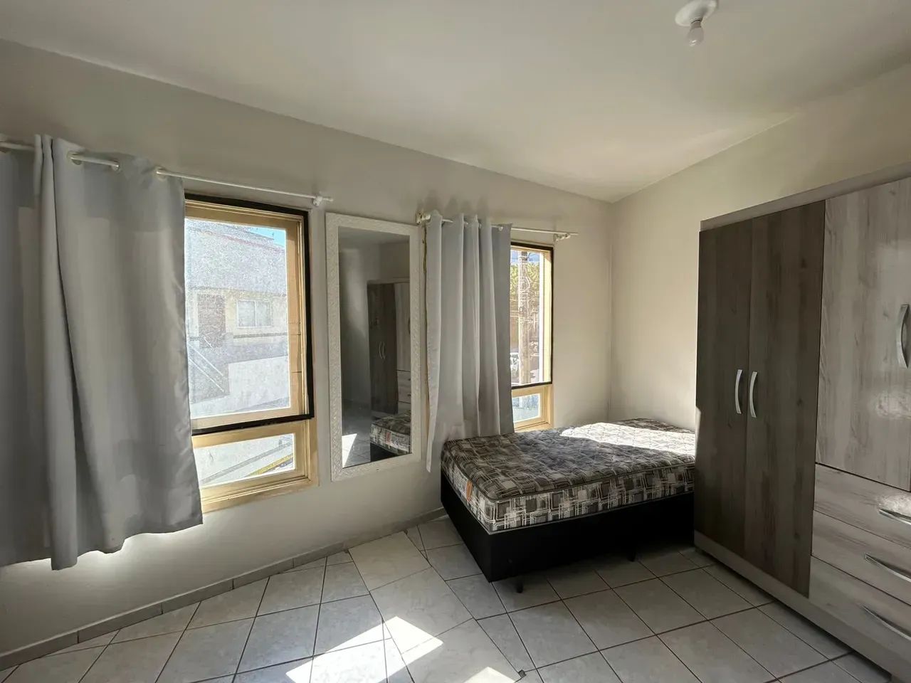 Apartamento com 01 Dormitório no Centro - Foto 2
