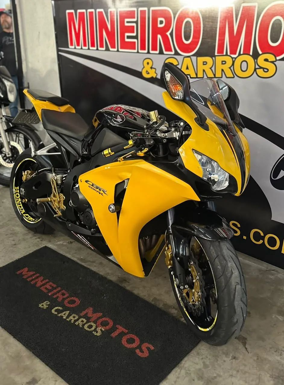 CBR 1000 RR  - Foto 2