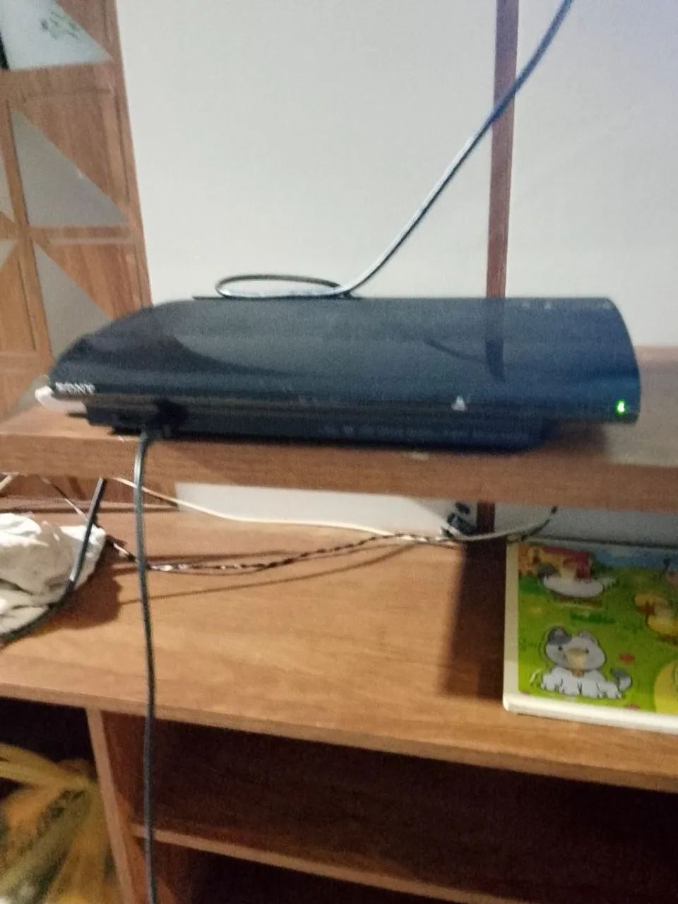 Ps3 slim desbloqueado e dois controles 