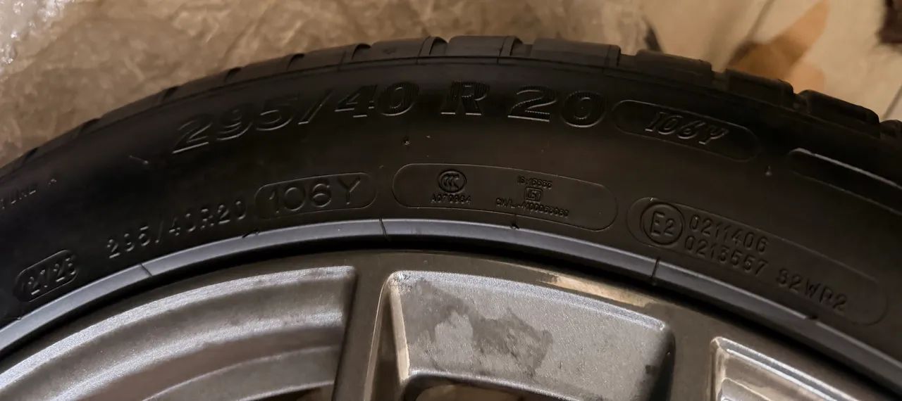 rodas originais da Porsche aro 20 polegadas - Foto 3