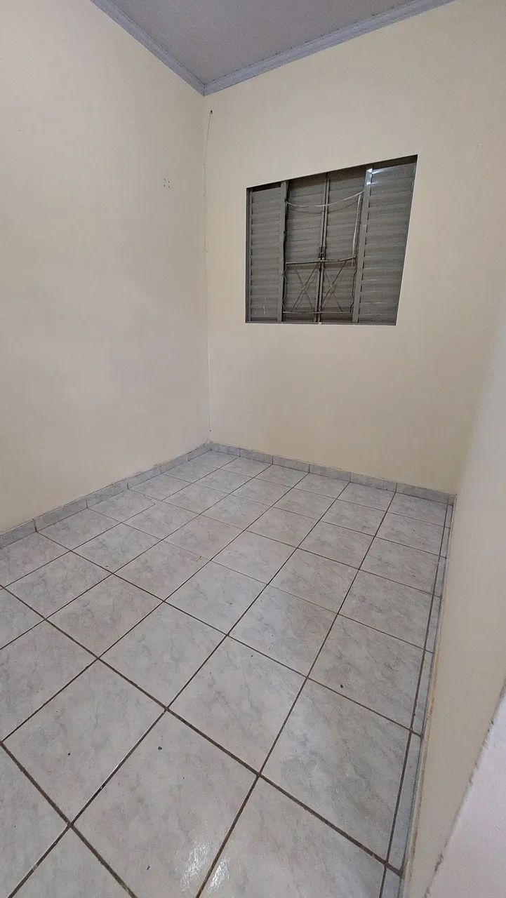 Kitinete no Varjão. 