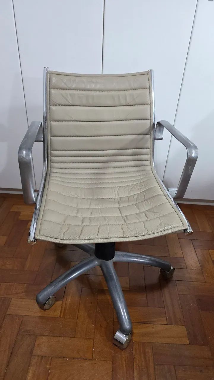 Cadeira de escritório couro