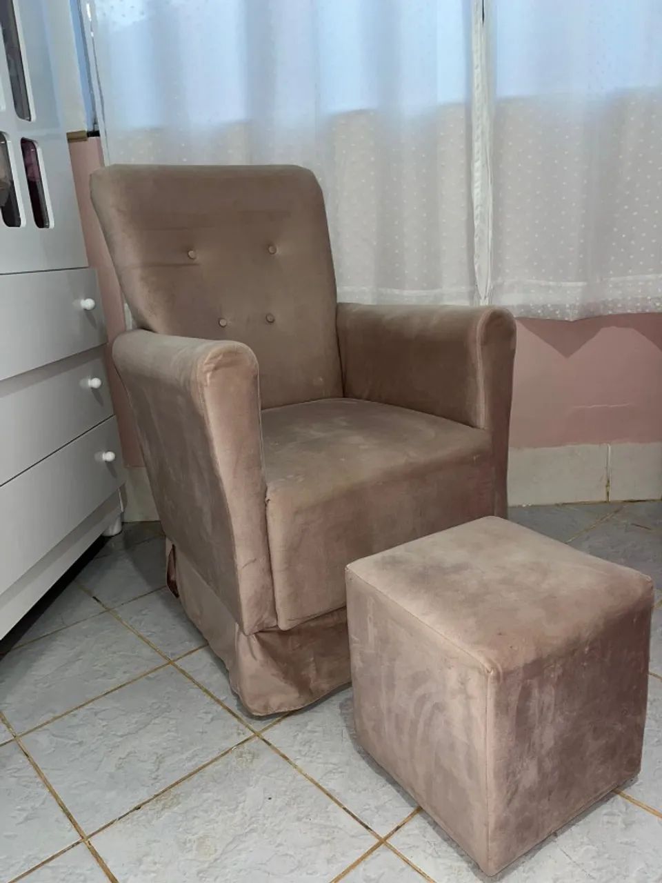 Poltrona De Amamentação Balanço + Puff - Veludo - Foto 3