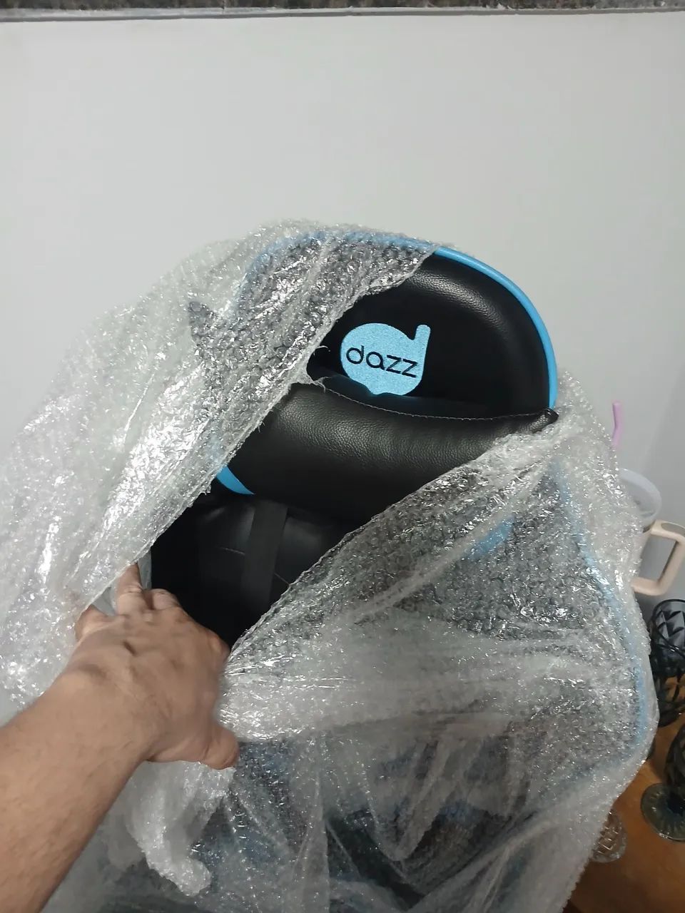 Cadeira Gamer nova / troco em TV smart - Foto 2
