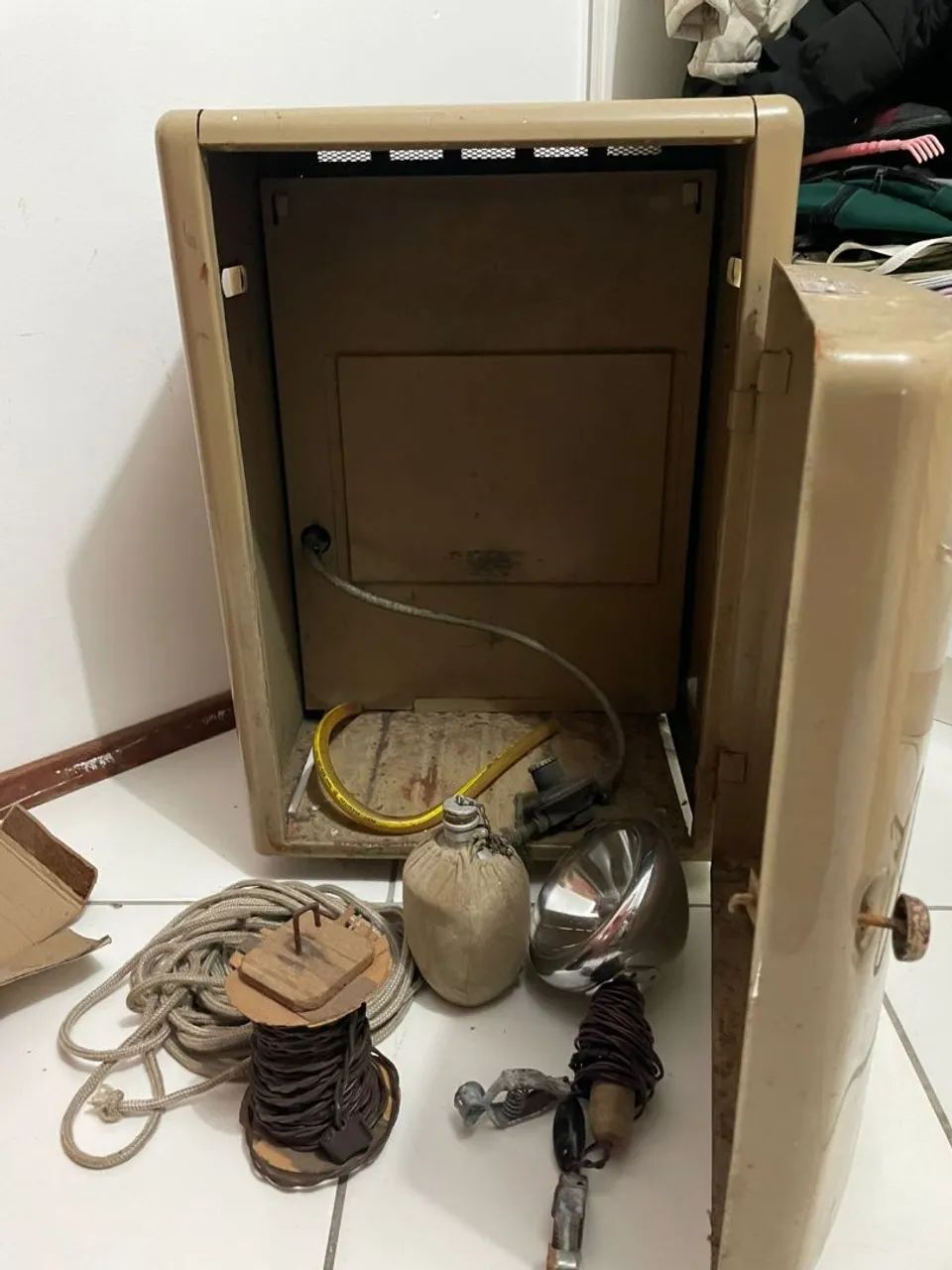 Estufa a gás com objetos  - Foto 4