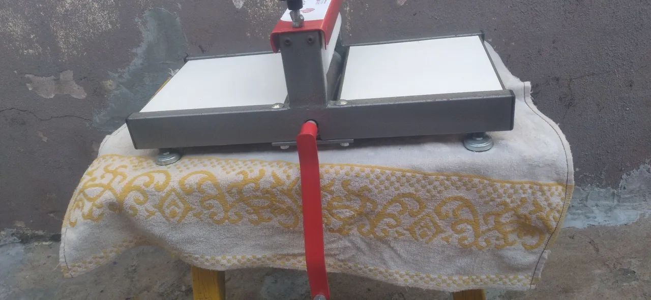 MÁQUINA DE CORTE E VINCO - Foto 2