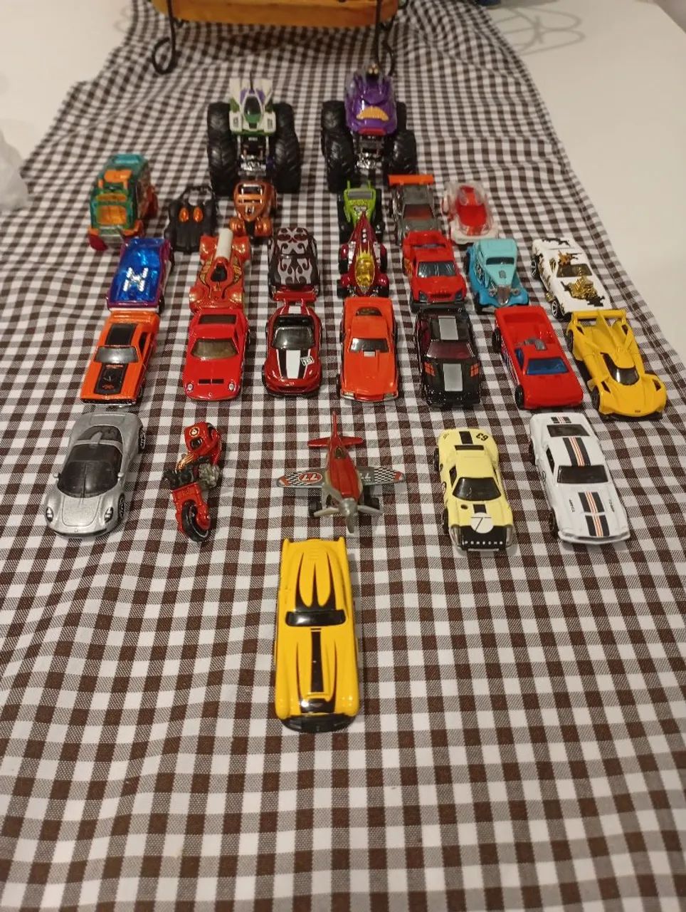 Carrinhos miniaturas Hotwheels originais  - Foto 3