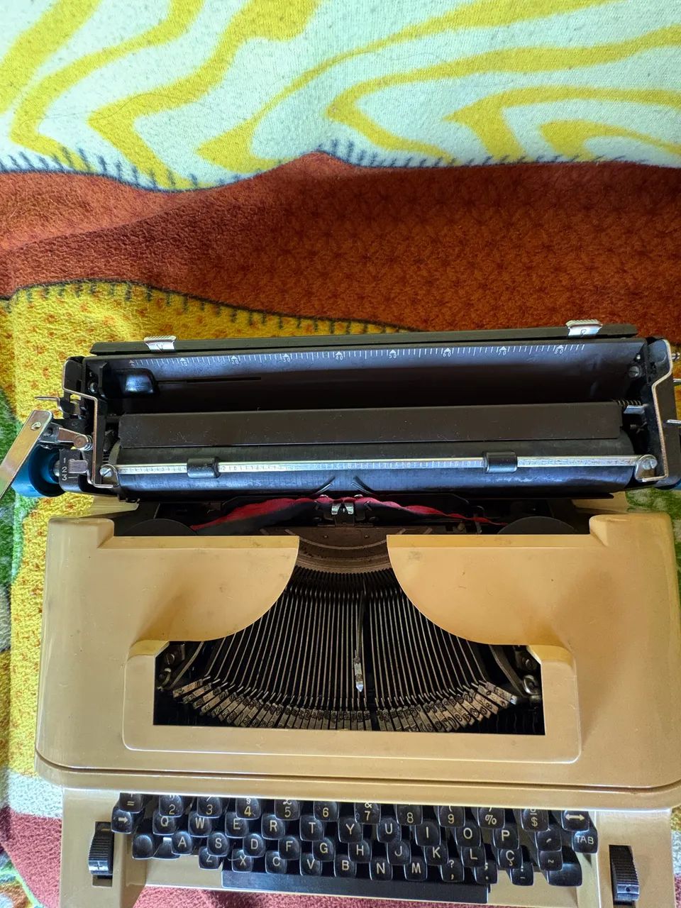 Maquina de escrever  - Foto 3