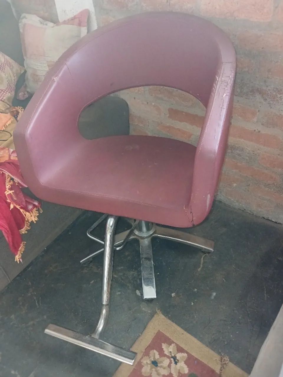 2 Cadeira hidráulica cabeleireiro  - Foto 2