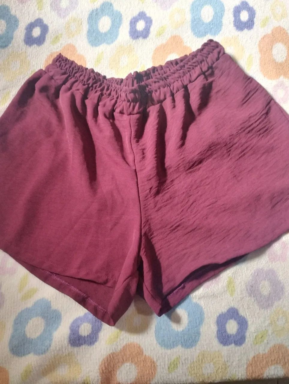 Roupas semi-novas valor 10,20 reais e aceito trocas  - Foto 5