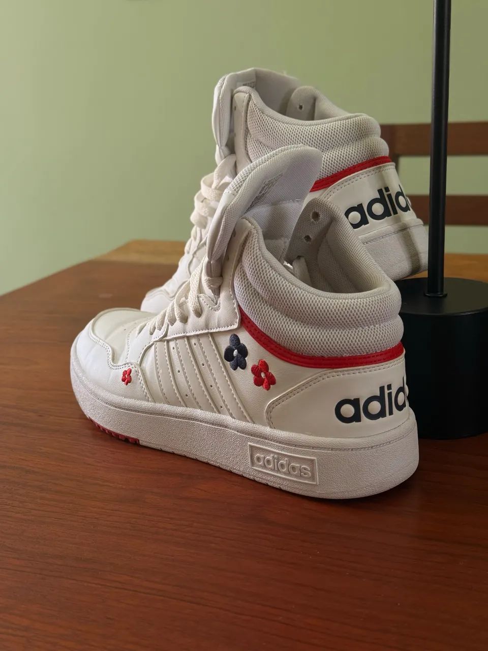 TÊNIS ADIDAS SEMINOVO - Foto 4