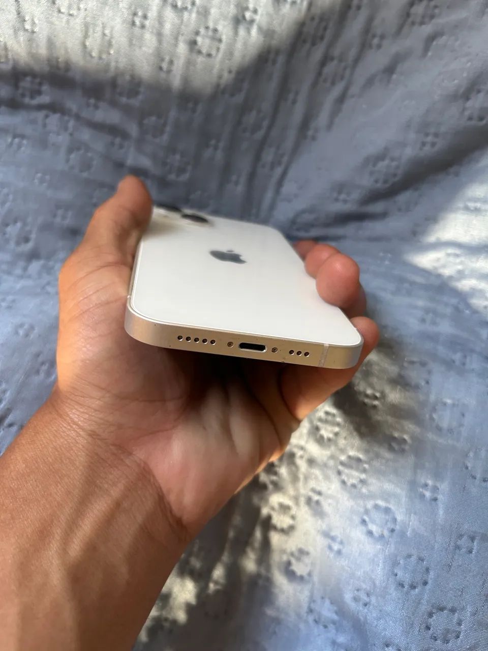 Vendo Iphone 13 Branco 128 Gb - Foto 2