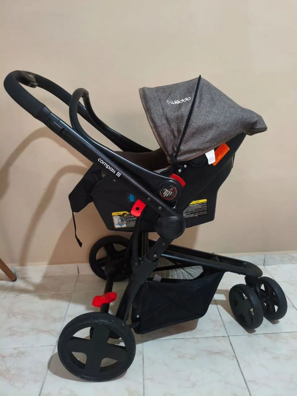 Carrinho de bebê+ bebê conforto+ Compass 3 KIDDO - Foto 4