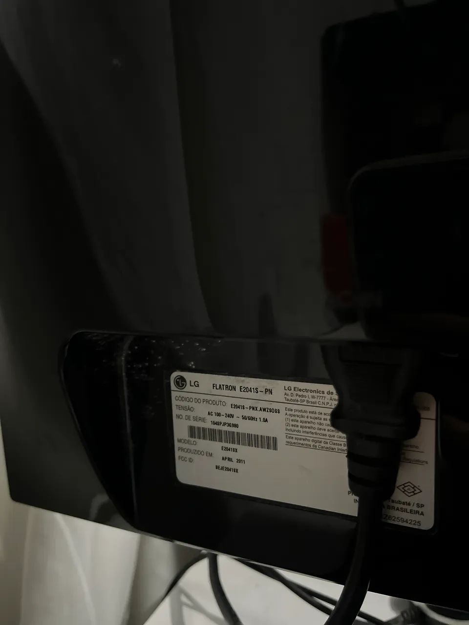 Monitor LG + teclado + torre - Foto 4
