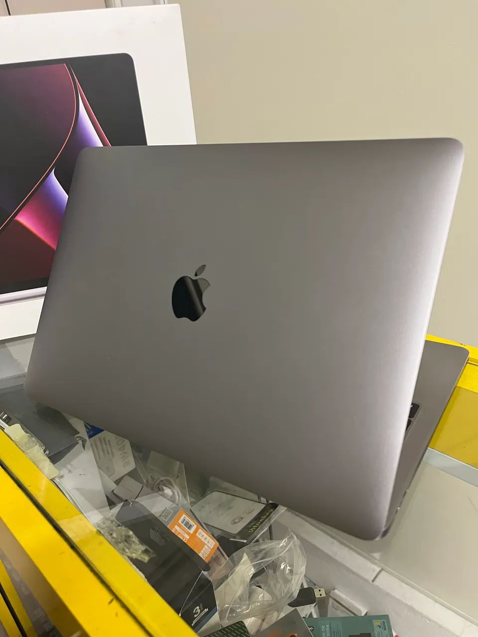 Macbook Pro Retina 17 Core i7 RAM 16gb SSD 512gb - Notebooks