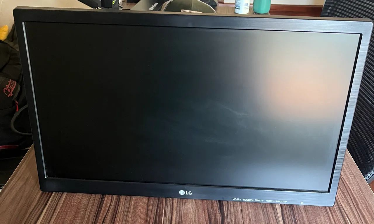 Monitor LG 19,5 HD - Foto 2