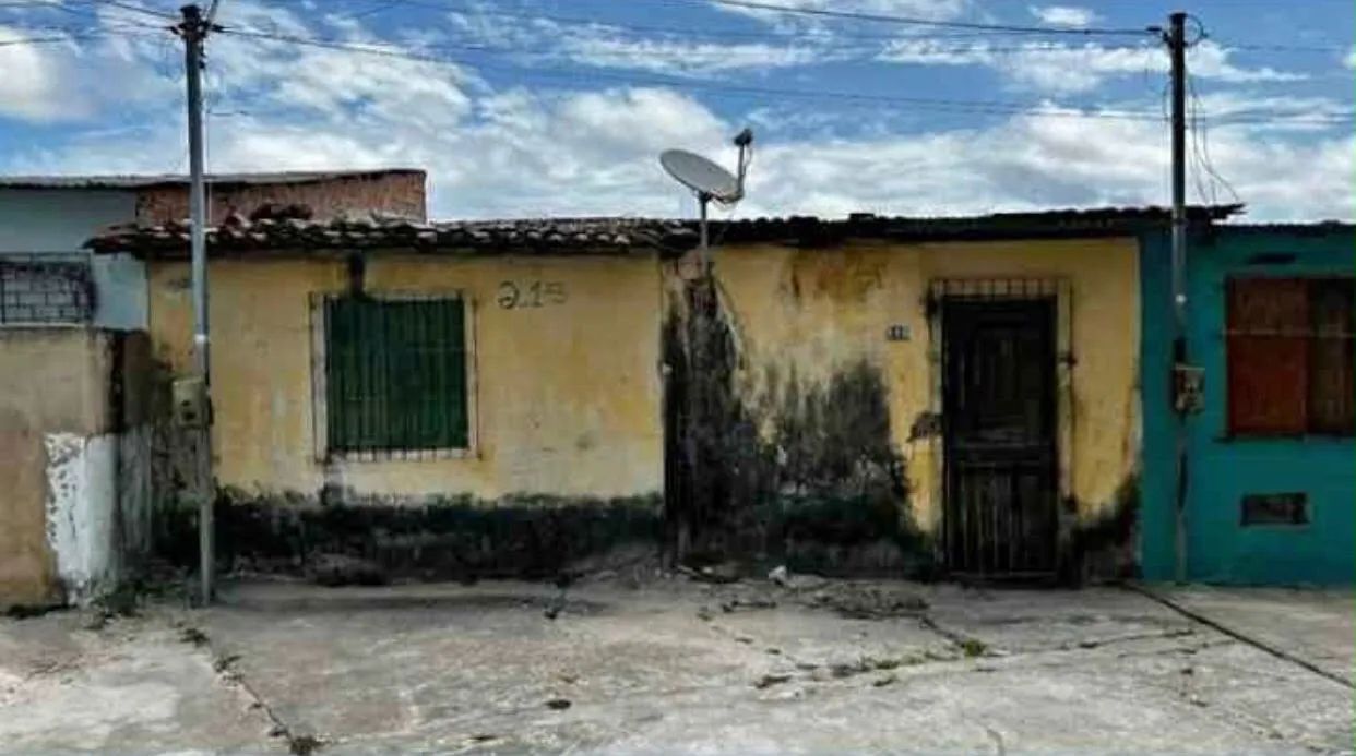 vendo casa com terreno pra reforma 90mil