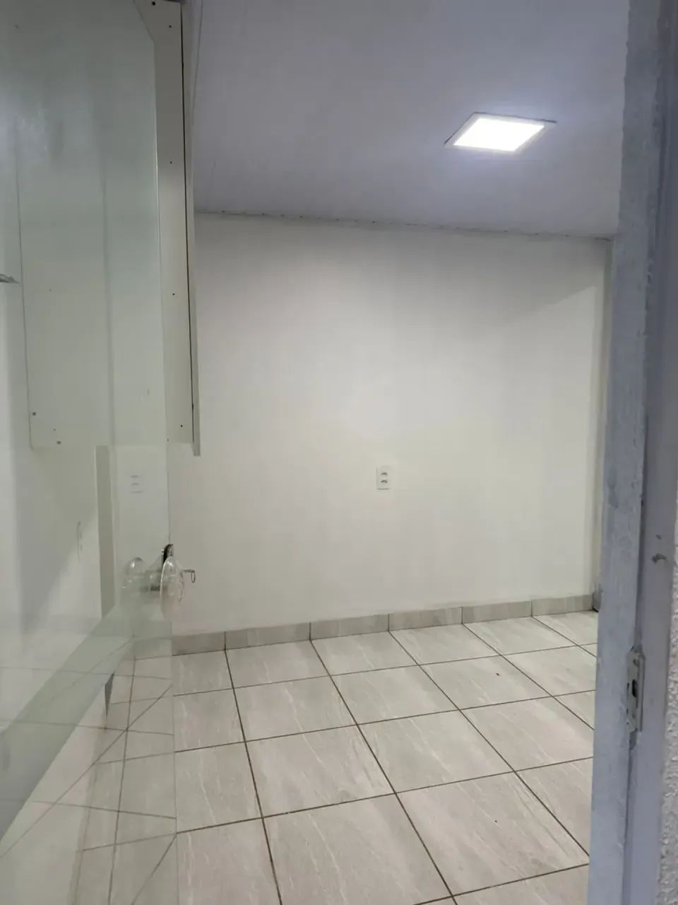 linda kitinet no setor eli forte !
