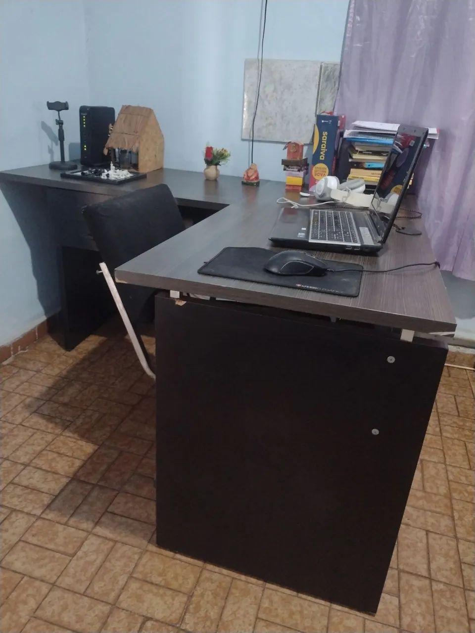 Mesa de escritório bem conservada  - Foto 3