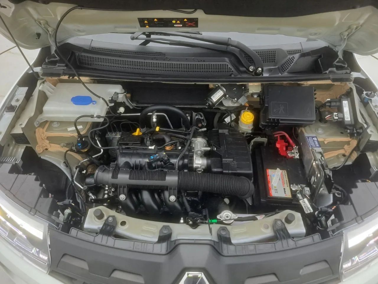 Renault Kwid 1.0 Zen, foto 10 de 18